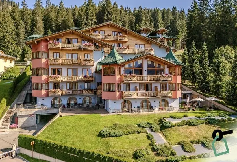 ホテル Hotiday Room Collection   Campiglio Pradalago
