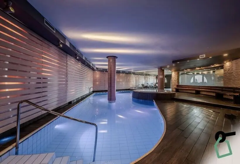 ホテル Hotiday Room Collection   Campiglio Pradalago