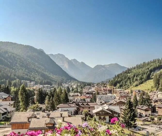 ホテル Hotiday Room Collection   Campiglio Pradalago