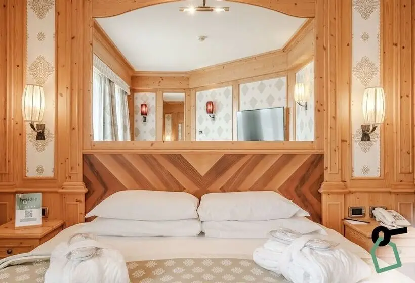 ホテル Hotiday Room Collection   Campiglio Pradalago