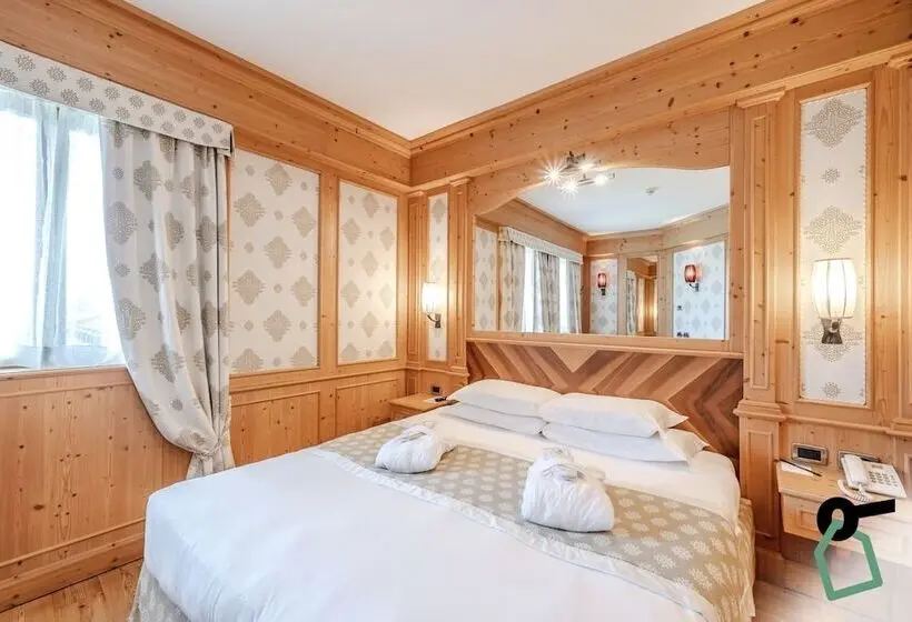 ホテル Hotiday Room Collection   Campiglio Pradalago