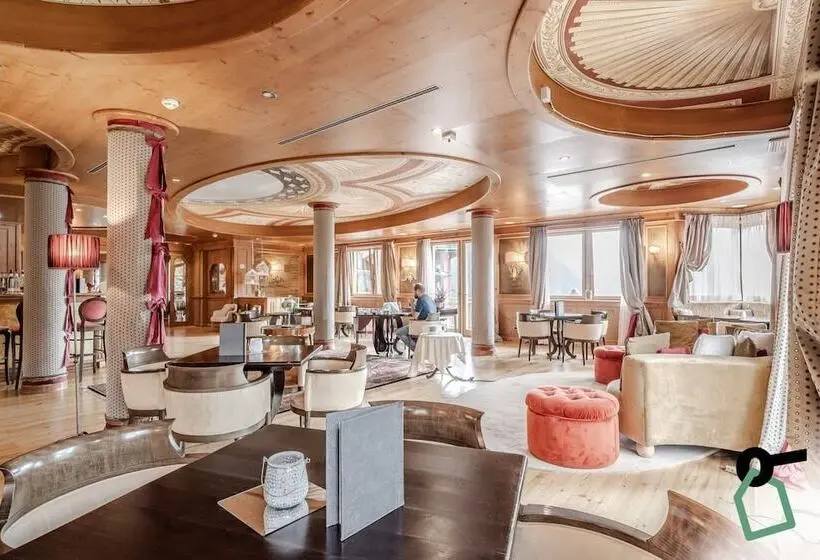 ホテル Hotiday Room Collection   Campiglio Pradalago