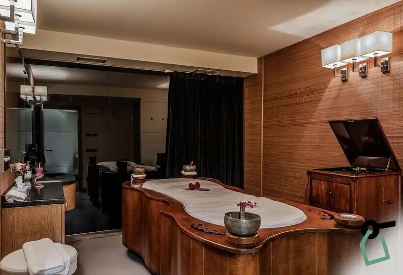 ホテル Hotiday Room Collection   Campiglio Pradalago