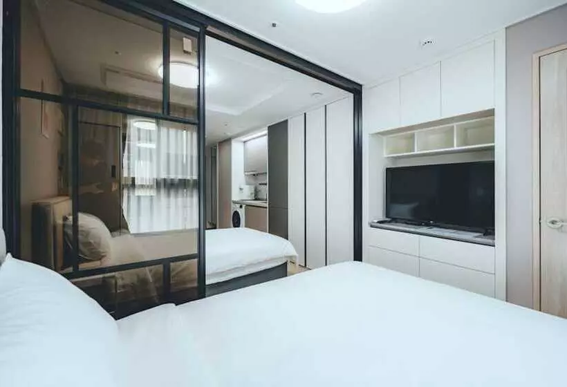 هتل H Avenue Sasang Station Residence