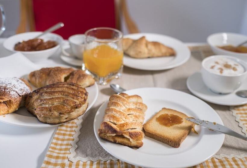 住宿加早餐  Palazzo Della Mura