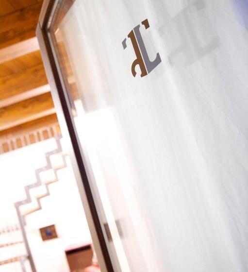 مبيت وإفطار Torre Della Loggia   Dimora Storica   Ortona