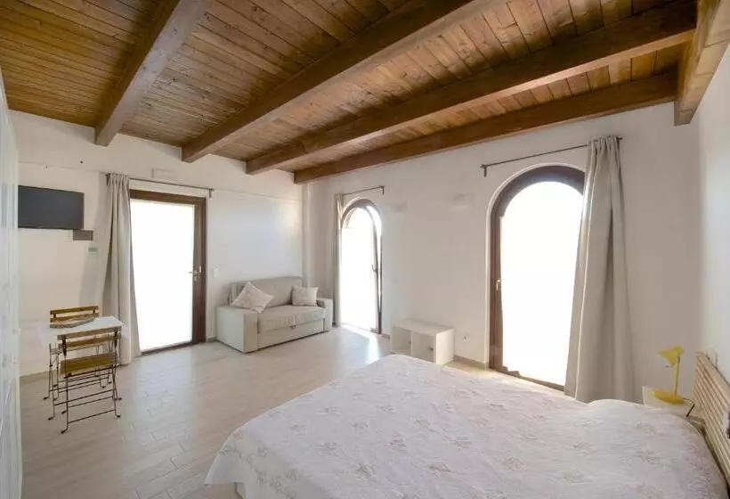 Aamiaismajoitus (B&B) Torre Della Loggia   Dimora Storica   Ortona