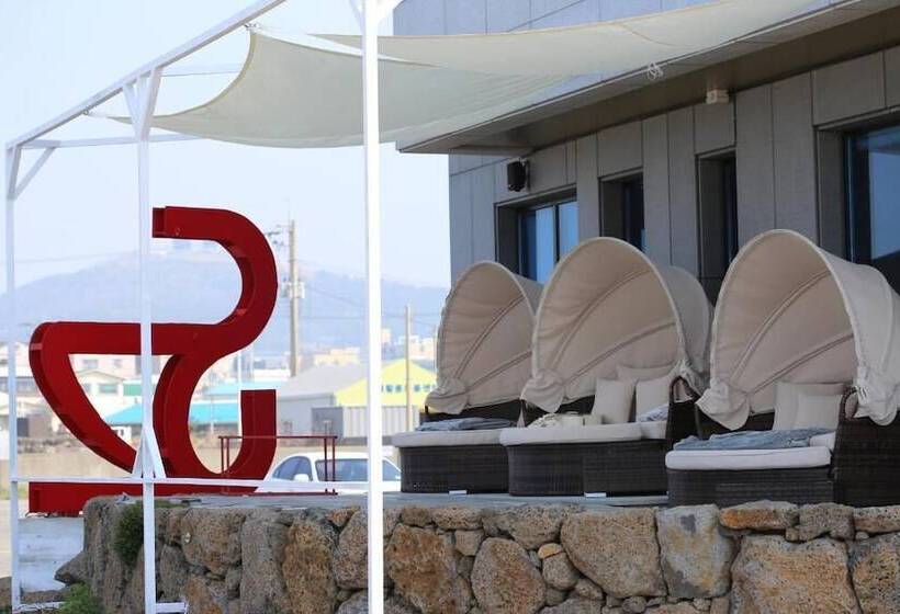 בית מלון כפרי 52