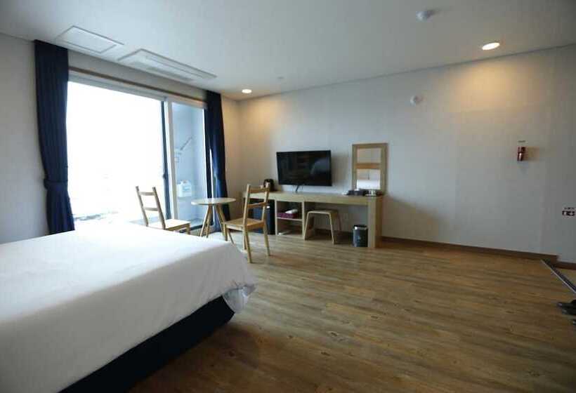 בית מלון כפרי 52