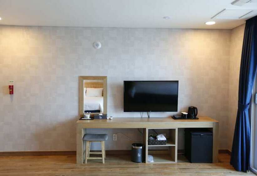 בית מלון כפרי 52