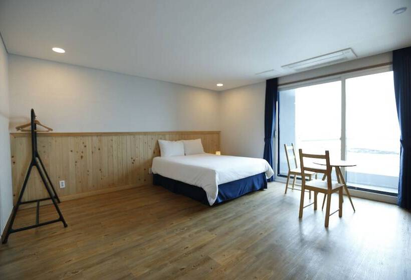 בית מלון כפרי 52