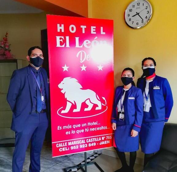 هتل El León De Oro