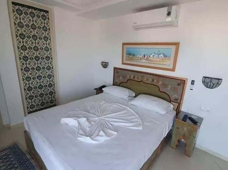 Hotelli Hôtel Résidence Bellevue Zarzis