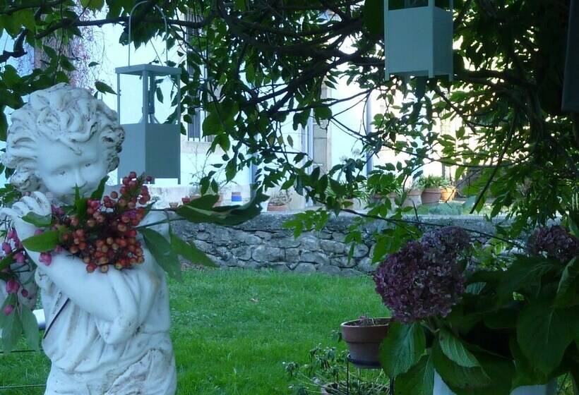 בית מלון כפרי La Casona Azul