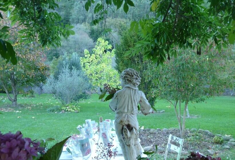 בית מלון כפרי La Casona Azul