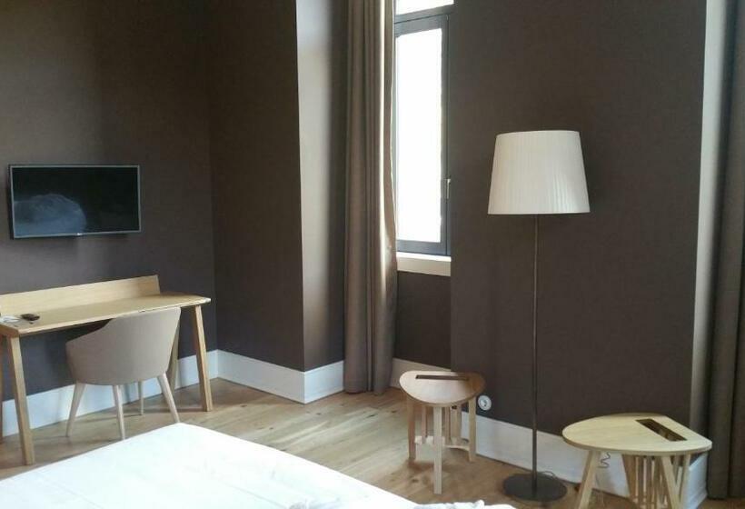 Отель Longroiva  Rural