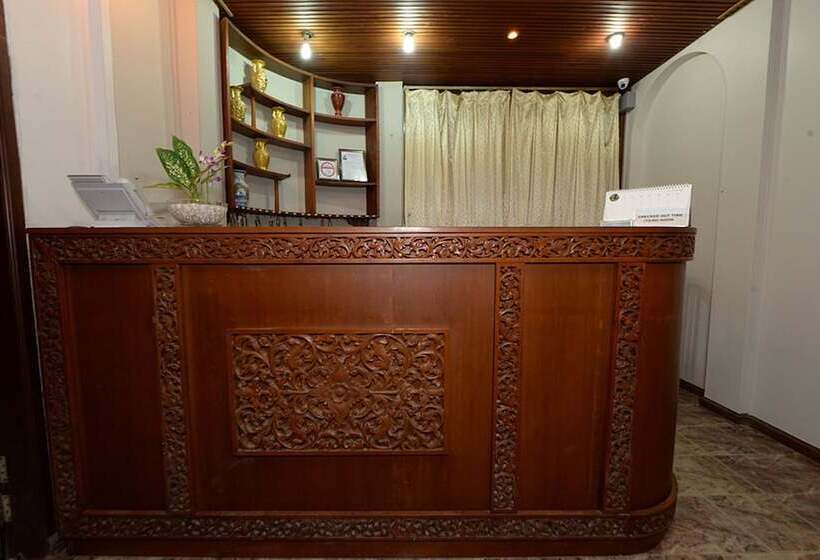 هتل Min Nandar Garden