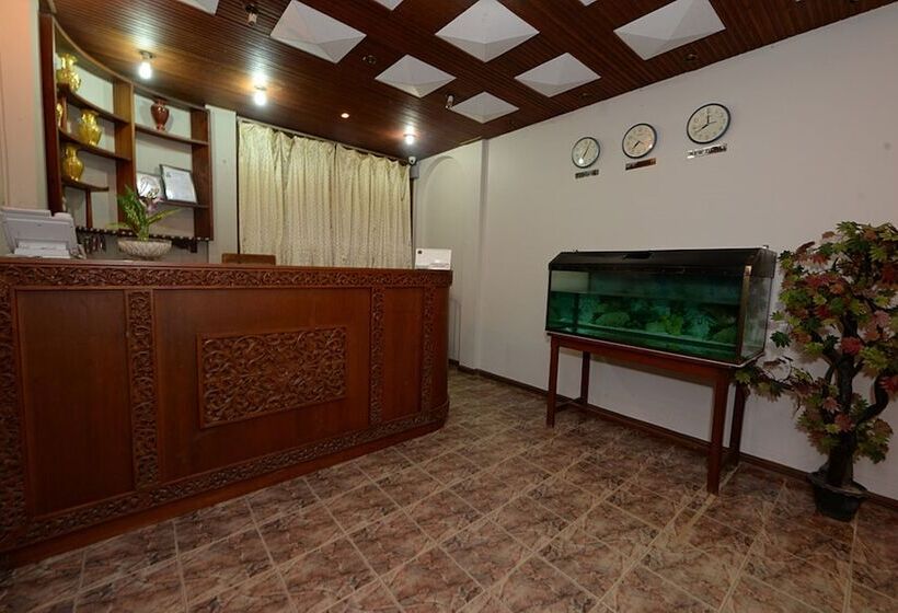 هتل Min Nandar Garden