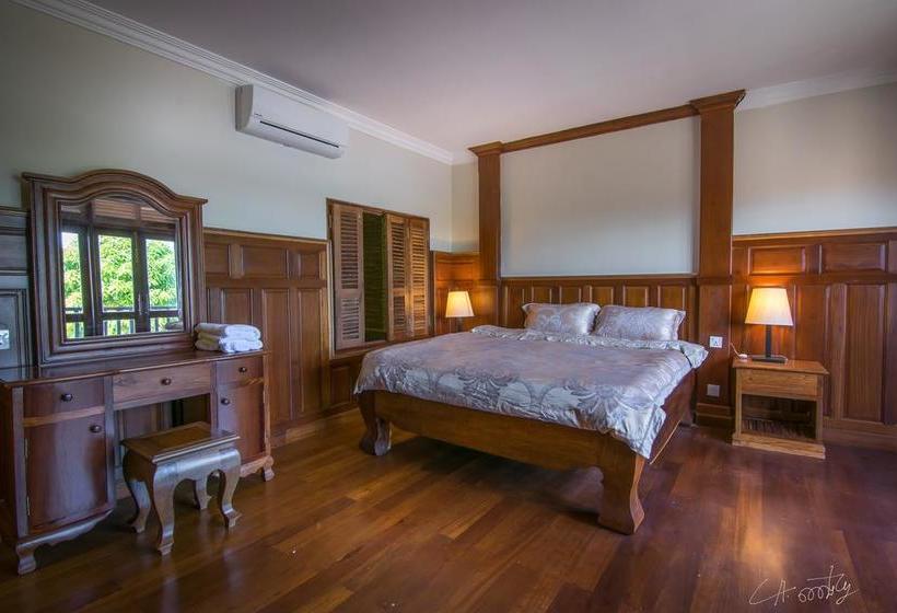 Отель Ratanakiri Boutique