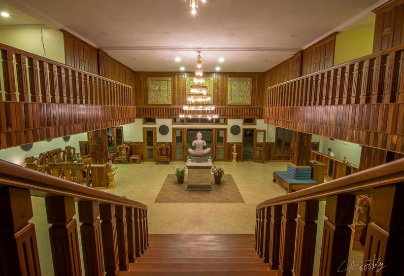 Отель Ratanakiri Boutique