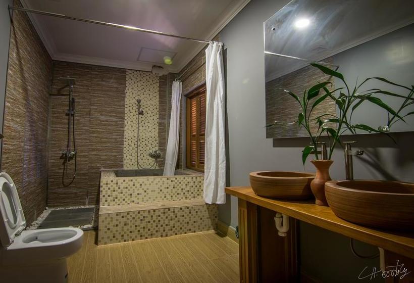 Отель Ratanakiri Boutique