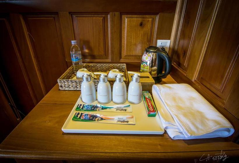 Отель Ratanakiri Boutique