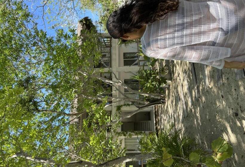 ホテル Sabai Beach