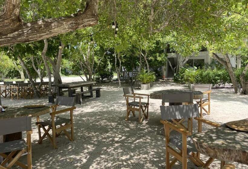 فندق Sabai Beach