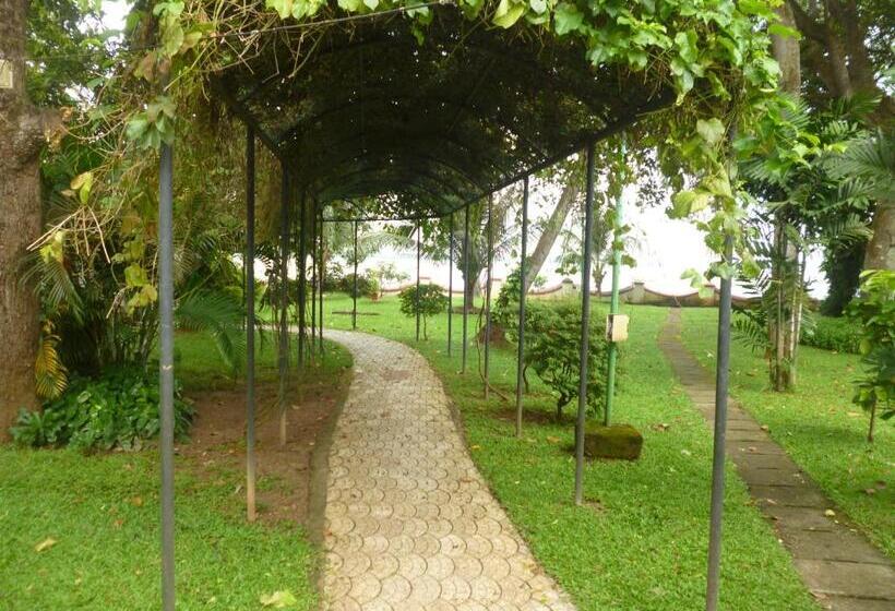 Ktdc Kumarakom Gateway Resort