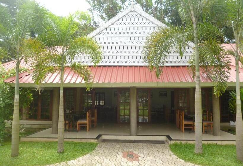 Ktdc Kumarakom Gateway Resort