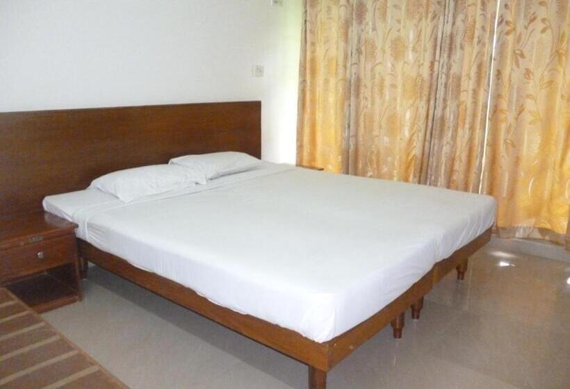 Ktdc Kumarakom Gateway Resort