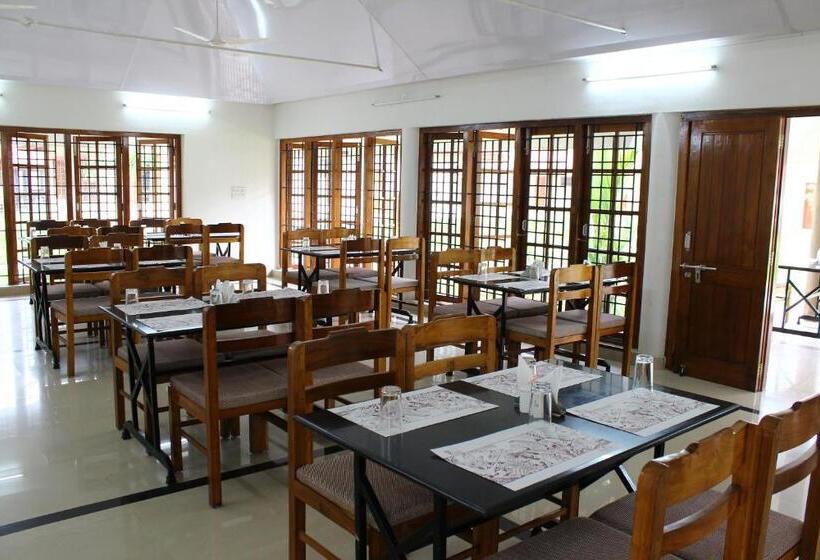 Ktdc Kumarakom Gateway Resort