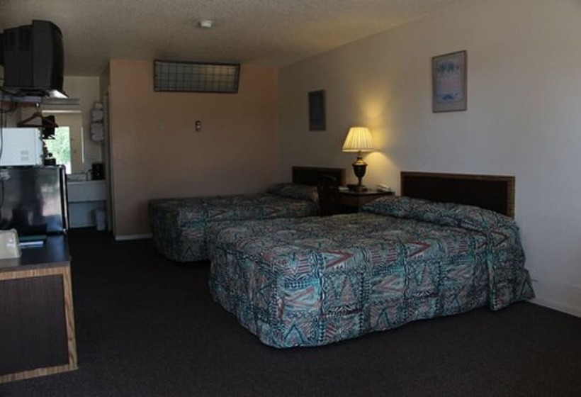 فندق على الطريق The Lake House Inn