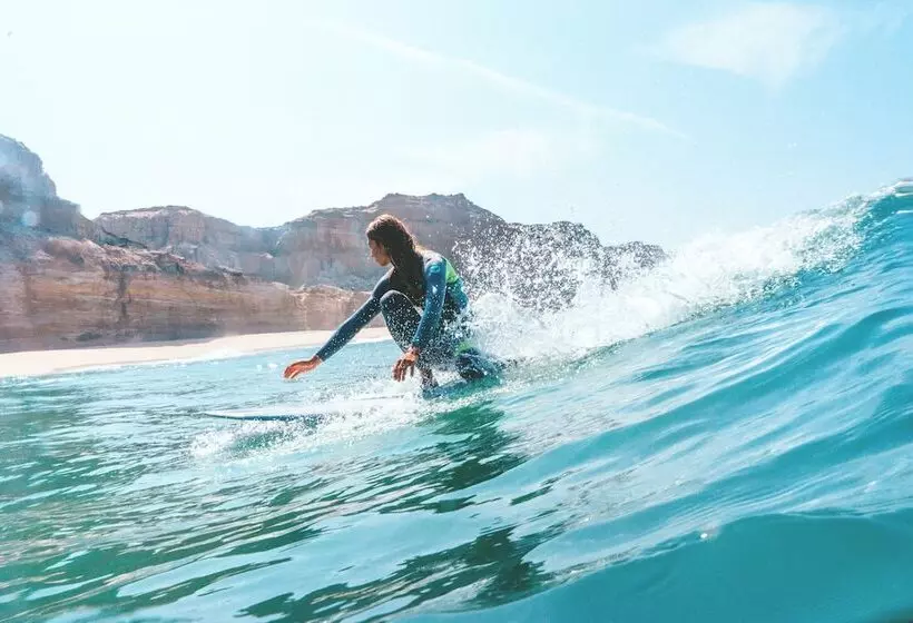 リゾートホテル Bukubaki Eco Surf