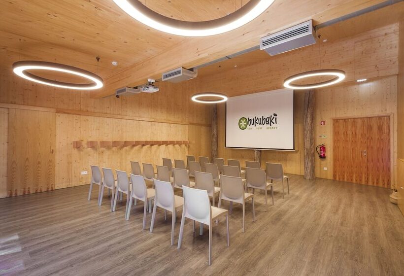 منتجع Bukubaki Eco Surf