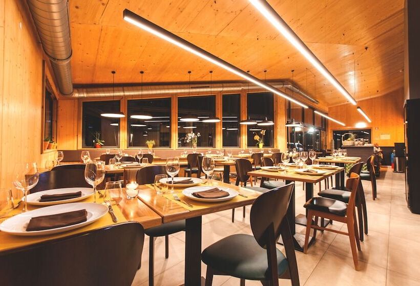 منتجع Bukubaki Eco Surf