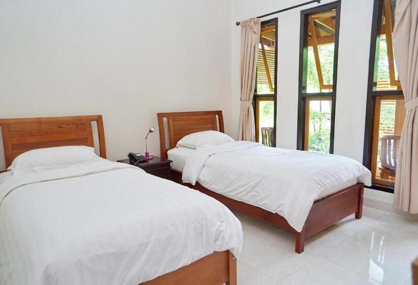 Spring Hill Hotel Ruteng