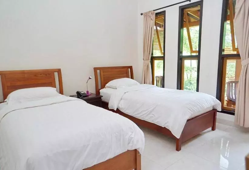 Spring Hill Hotel Ruteng