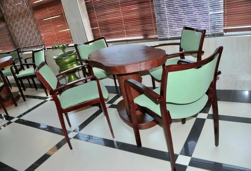 ホテル Swissgha Homes Christian Retreat & Hospitality Centre