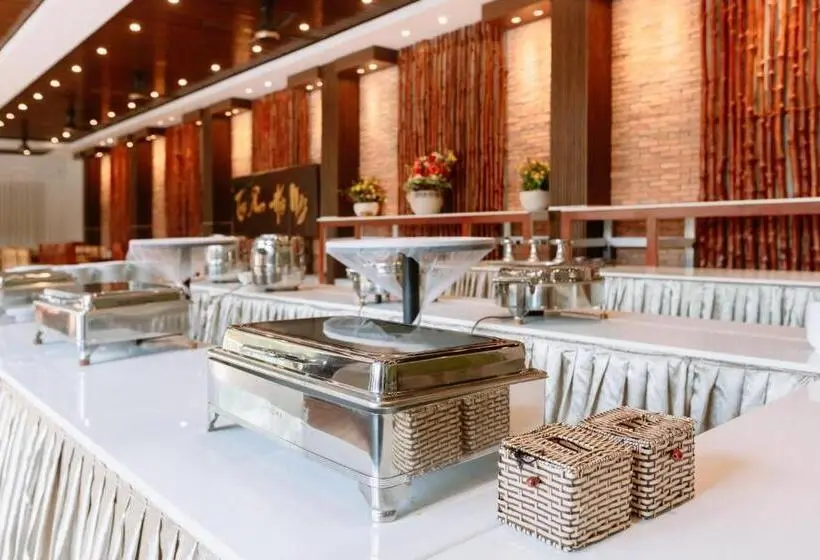 Ha Tien Xua Hotel & Resort