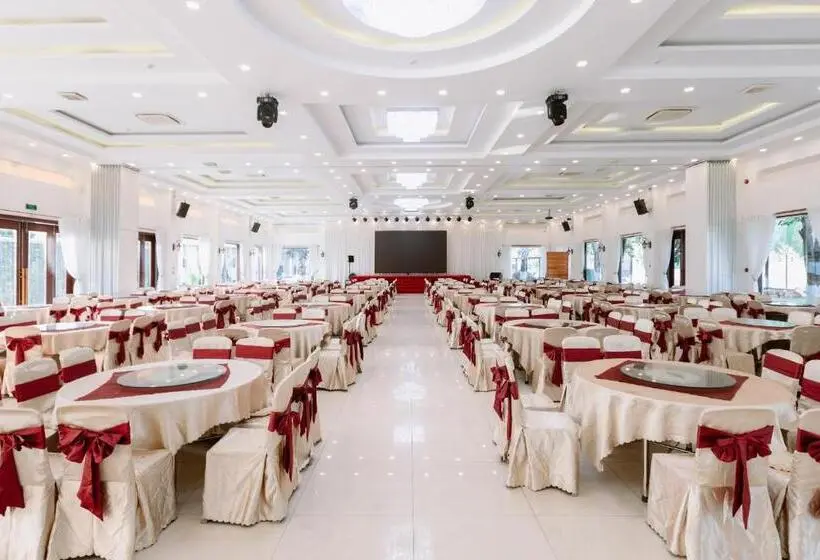 Ha Tien Xua Hotel & Resort