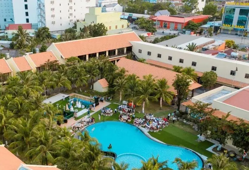 Ha Tien Xua Hotel & Resort