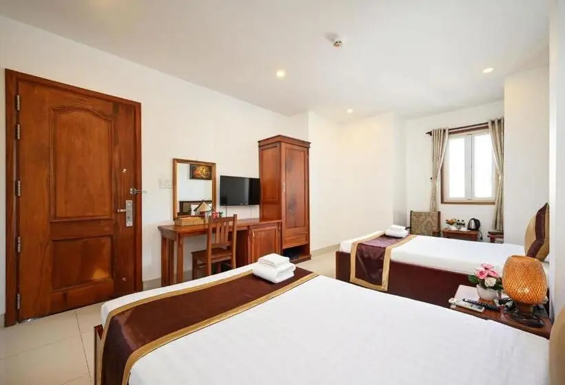 Ha Tien Xua Hotel & Resort