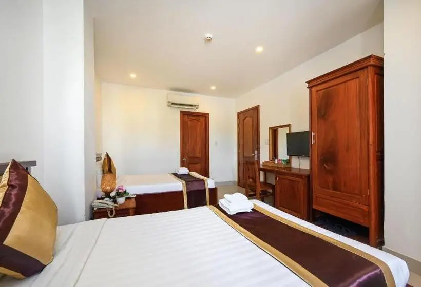 Ha Tien Xua Hotel & Resort