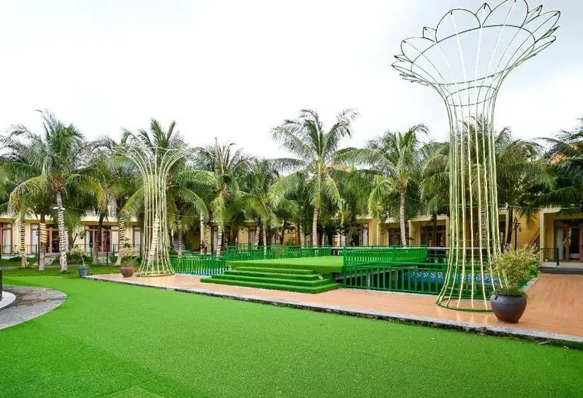 Ha Tien Xua Hotel & Resort