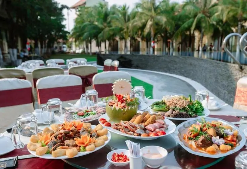 Ha Tien Xua Hotel & Resort