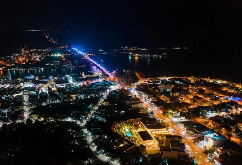 Ha Tien Xua Hotel & Resort