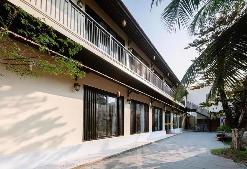 Ha Tien Xua Hotel & Resort