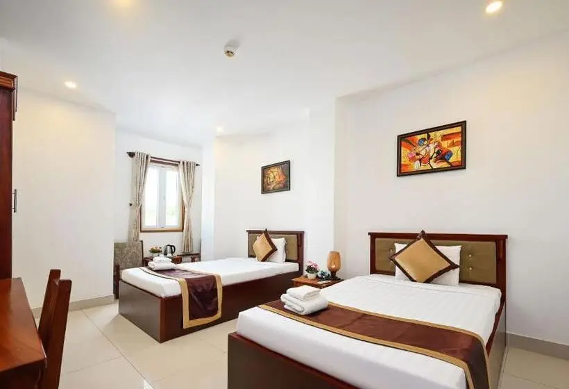 Ha Tien Xua Hotel & Resort
