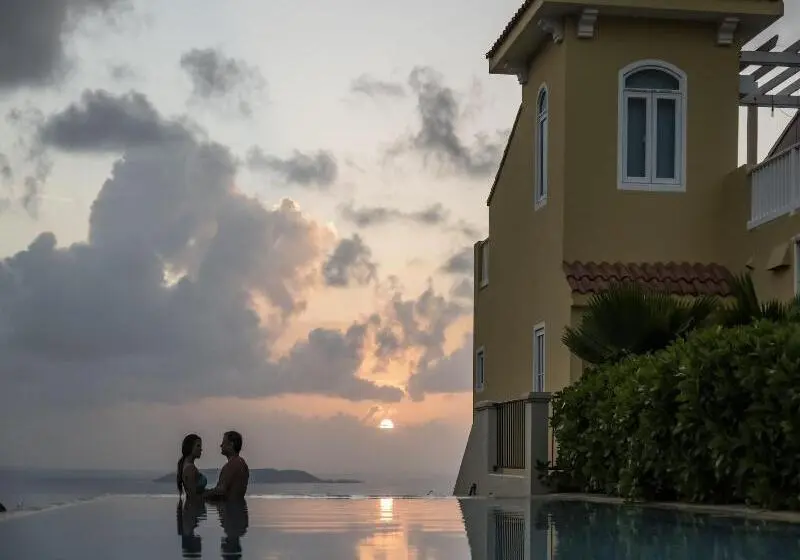 هتل Las Casitas Village At El Conquistador